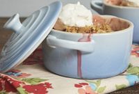 Golden Strawberry Pecan Crumble