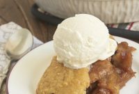 Golden Graham Apple Pear Cobbler