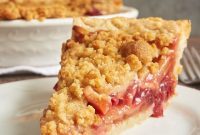 Sweet-Tart Apple Cranberry Crumble