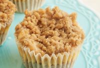 Individual Cinnamon Crumble Cheesecakes