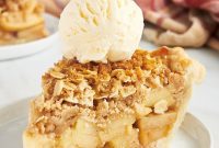 Crisp Apple Streusel Pie