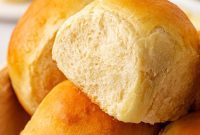 Tender Potato Dinner Rolls