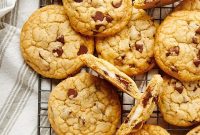 Chocolate Chip Cookies with a Creamy Cheesecake Core