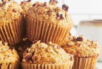 Bakery-Style Cinnamon Pecan Muffins