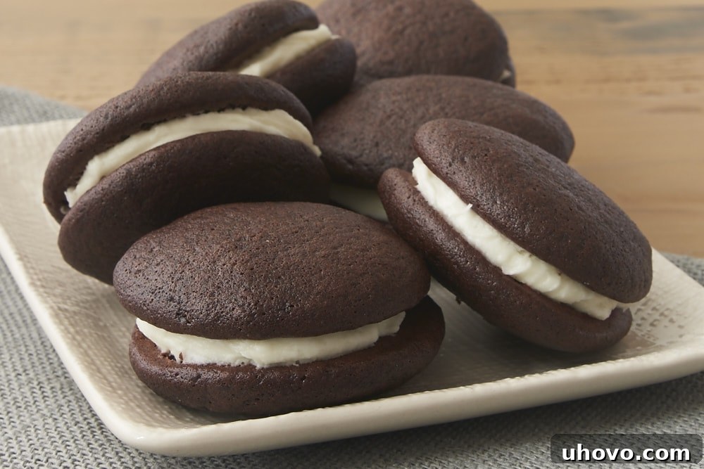 Peppermint and chocolate are a perfect pair in these lovely, delicate, delicious Chocolate Peppermint Whoopie Pies! - Bake or Break