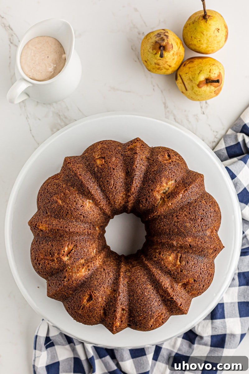 Cooling spiced pear cake
