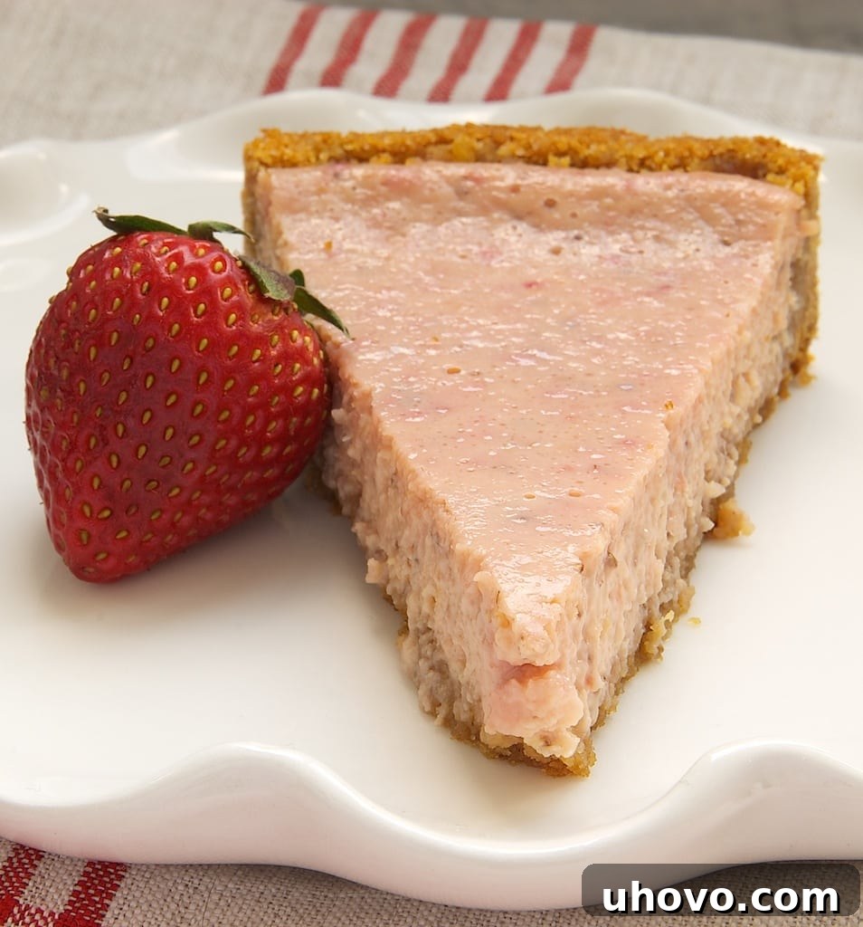 Tart lemons and sweet strawberries come together to make this Strawberry Lemonade Tart. A perfect summer dessert! - Bake or Break