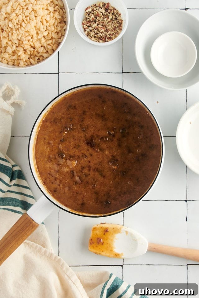 Overhead view of the date mixture after cooking, showing its thickened consistency