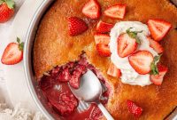 Strawberry Spoon Cake Recipe: Quick No-Bake Dessert for Summer