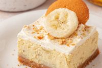 Creamy Banana Pudding Cheesecake Bars