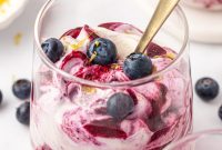 Creamy Blueberry Fool: Classic British Dessert Recipe